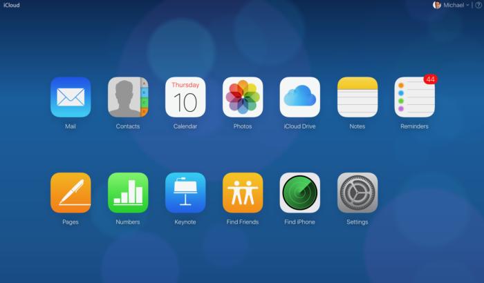 icloud.com로 아이클라우드 서비스에 온라인으로 접근할 수 있다.